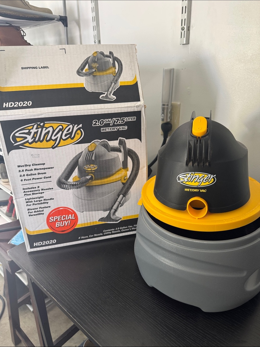 Stinger Wet/Dry Vacuum in Yellow and Gray